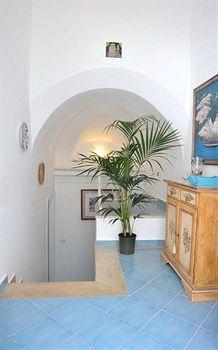 Alojamento de Acomodação e Pequeno-almoço Casa Nilde Positano